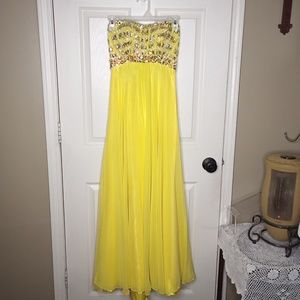 MoriLee Madeline Gardner Yellow Beaded Chiffon Evening Prom Homecoming Dress 0